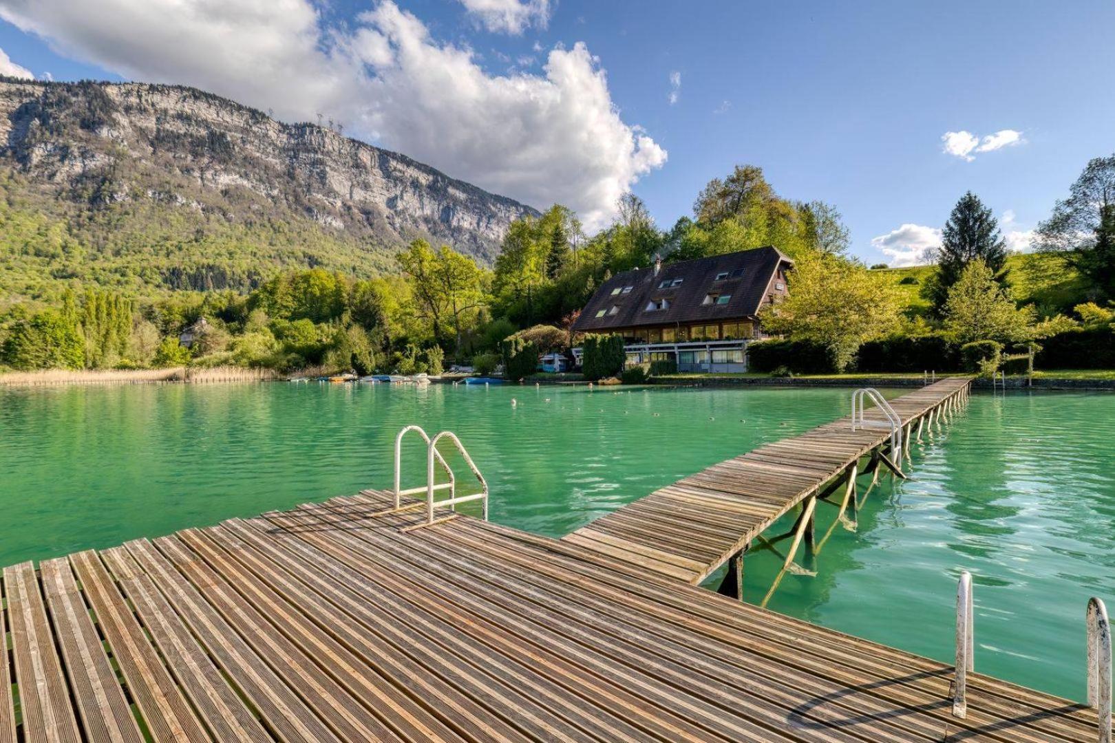 Les Sirenes Hotell Lepin-le-Lac Exteriör bild