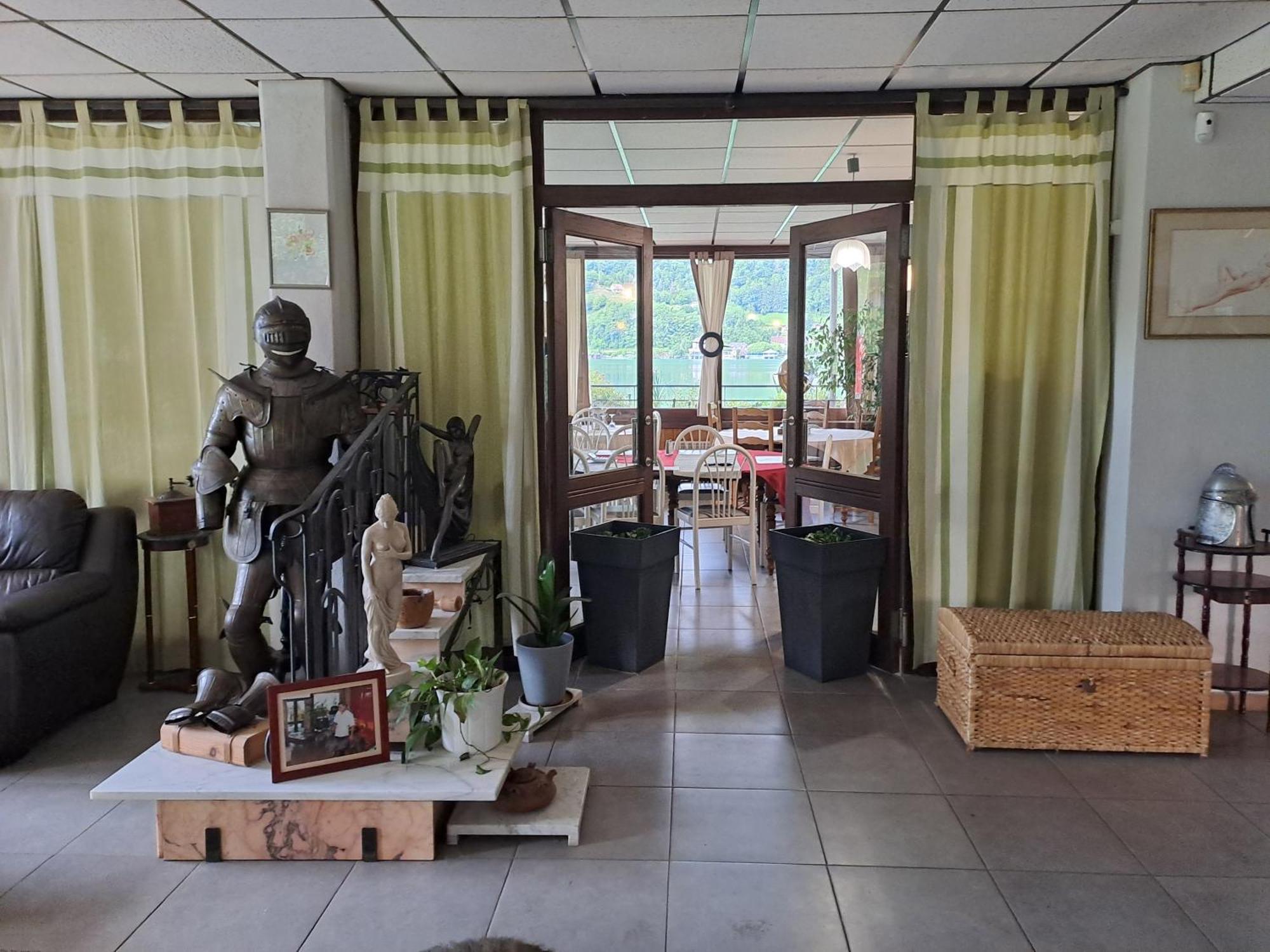 Les Sirenes Hotell Lepin-le-Lac Exteriör bild